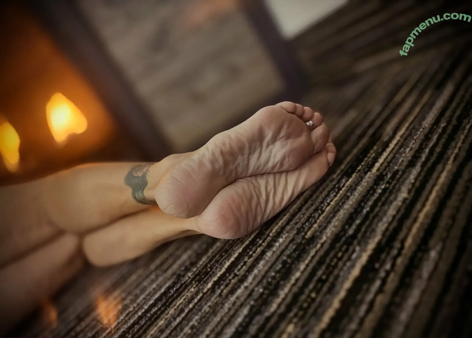 footlady4u2 nude photo #0002 (footlady4u2)