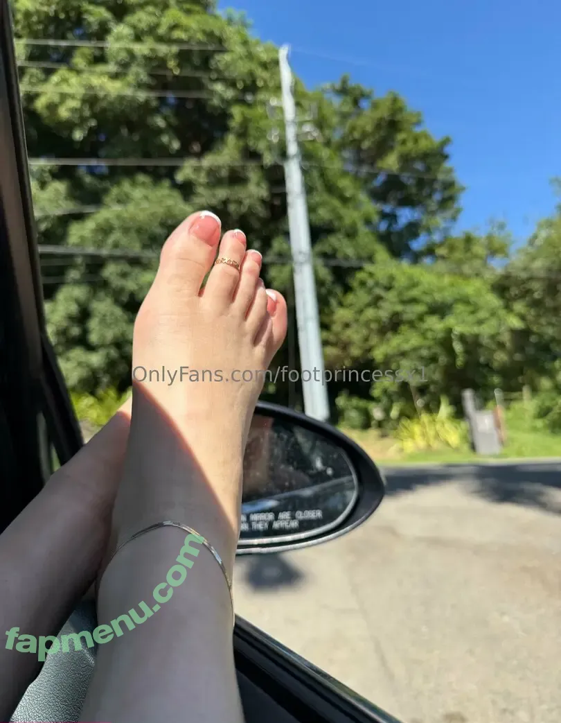 footprincessx1 nude photo #0063 (thereal_raneesa)