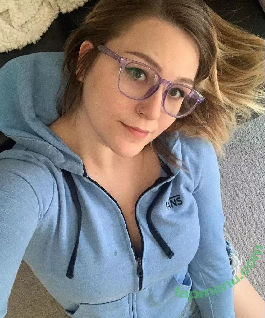 Fooya nude photo #0005 (Danielle Bosch / iFooYa)