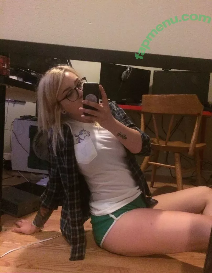 Fooya nude photo #0019 (Danielle Bosch / iFooYa)