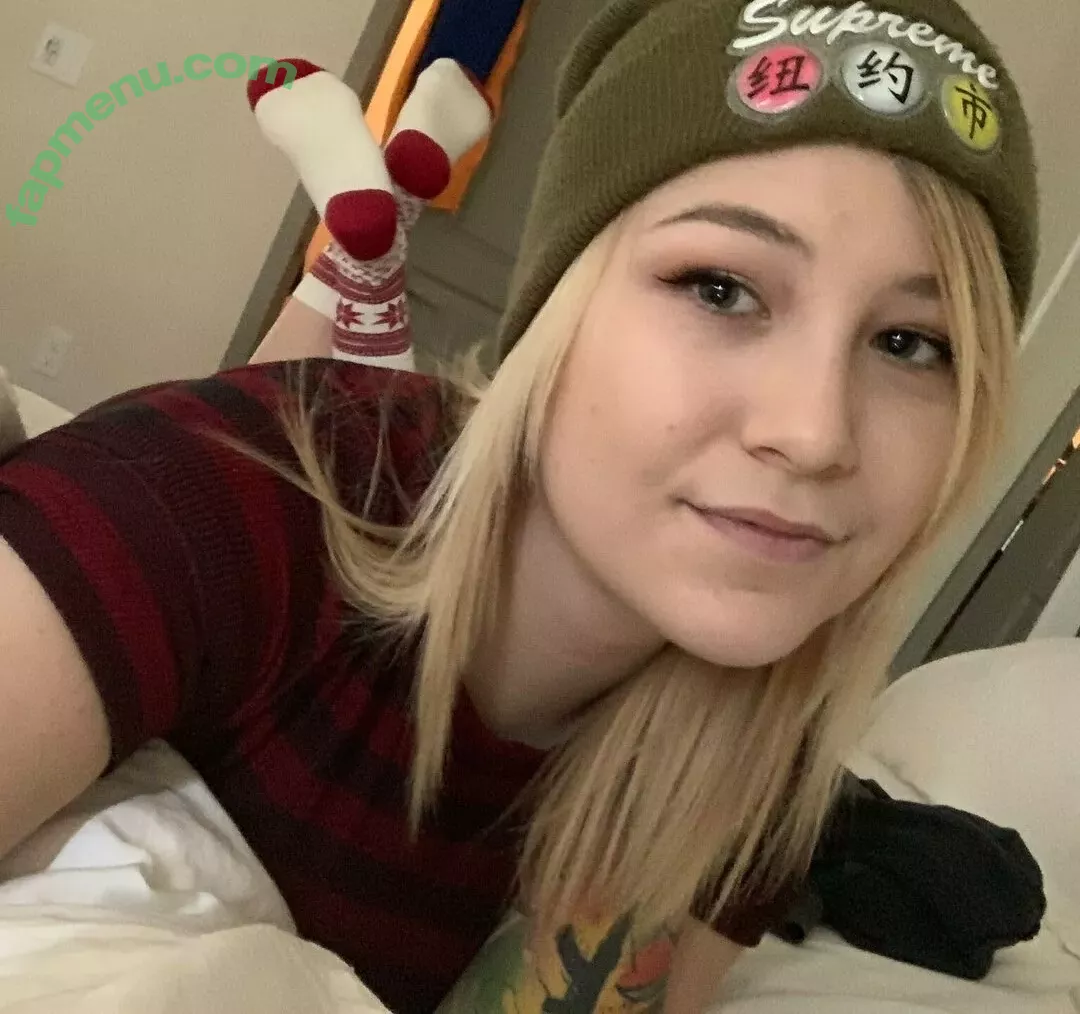 Fooya nude photo #0092 (Danielle Bosch / iFooYa)