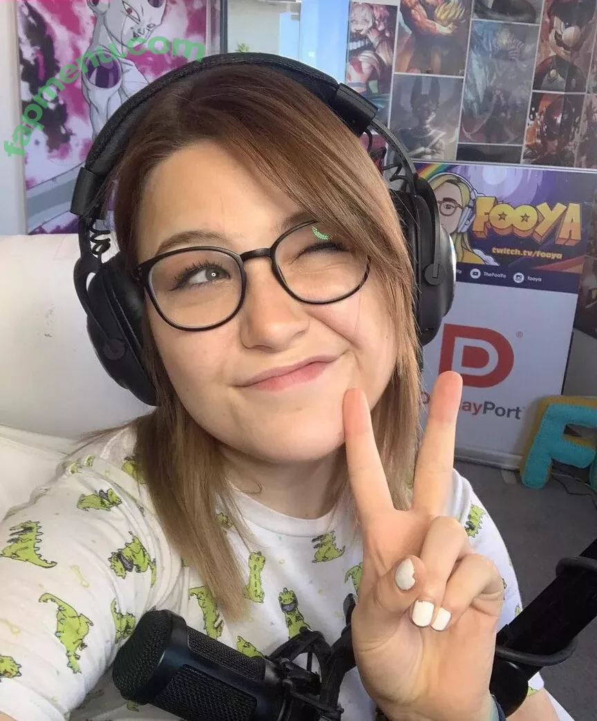 Fooya nude photo #0096 (Danielle Bosch / iFooYa)