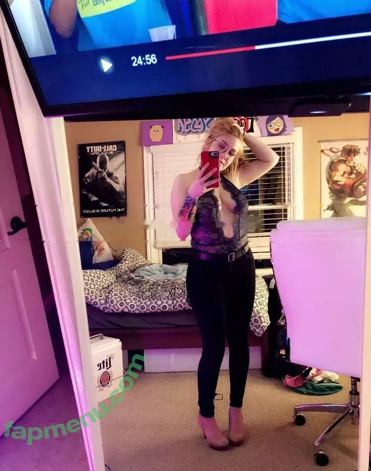 Fooya nude photo #0098 (Danielle Bosch / iFooYa)