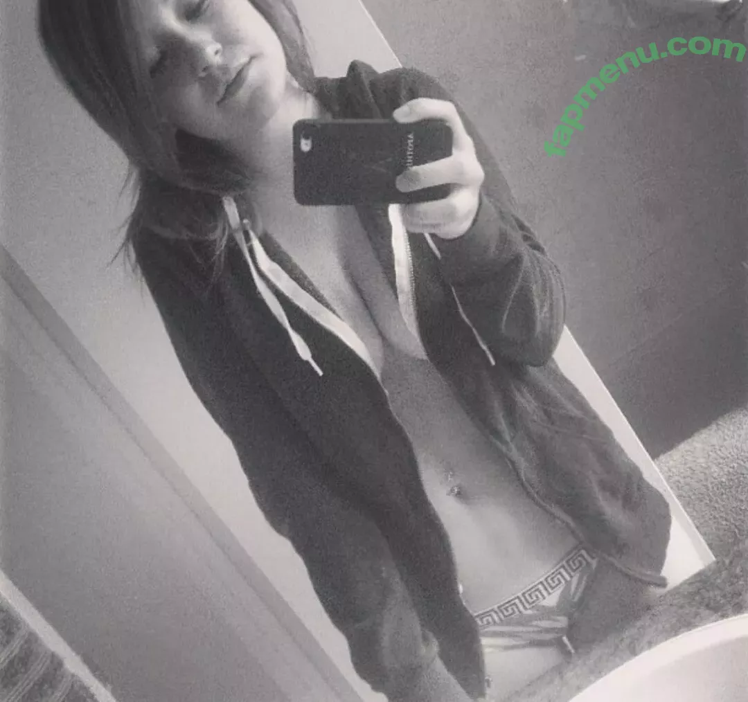 Fooya nude photo #0099 (Danielle Bosch / iFooYa)