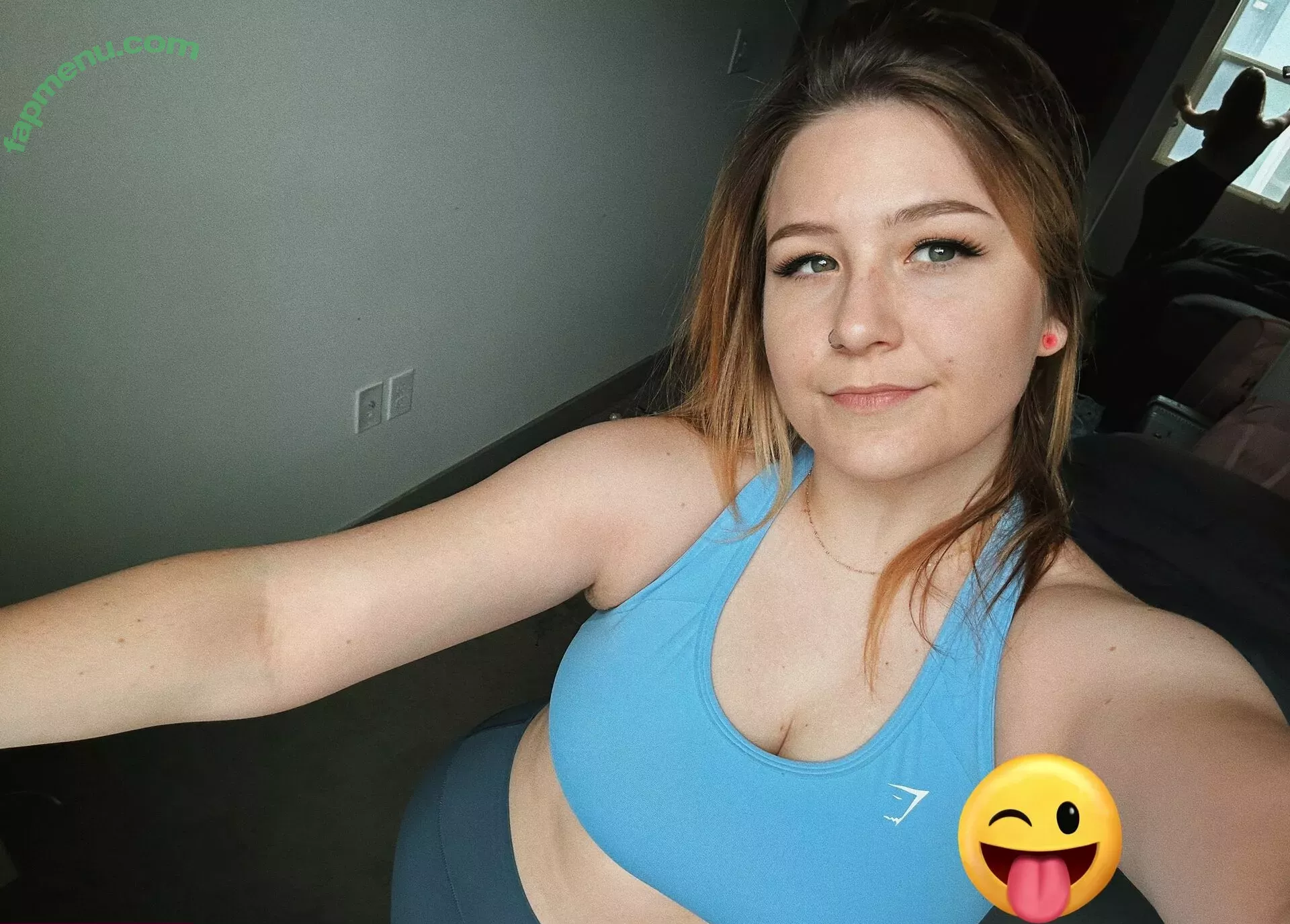 Fooya nude photo #0121 (Danielle Bosch / iFooYa)
