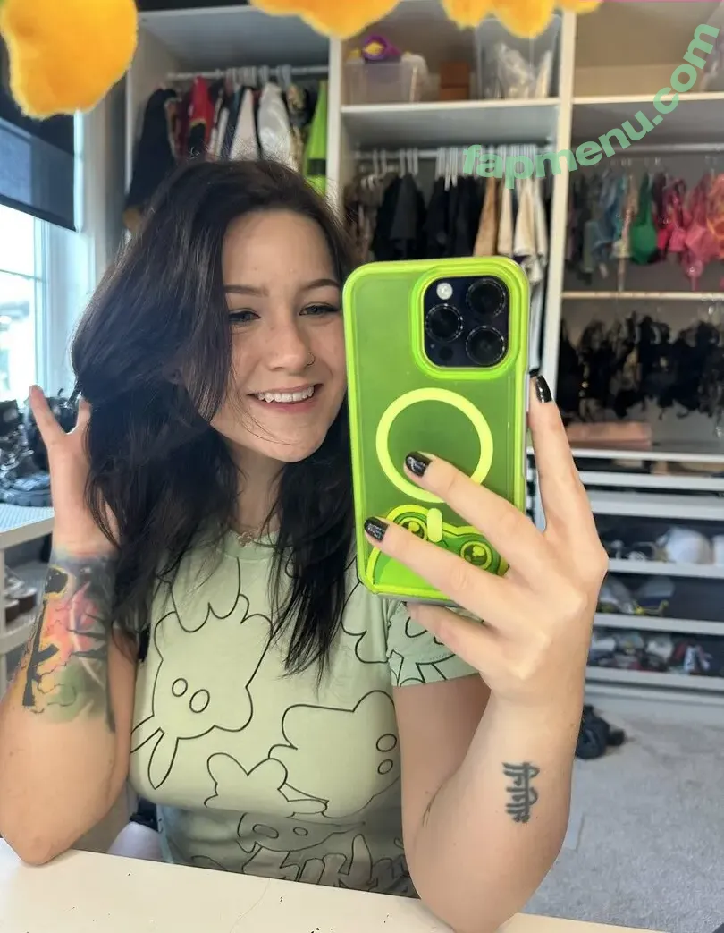 Fooya nude photo #0282 (Danielle Bosch / iFooYa)