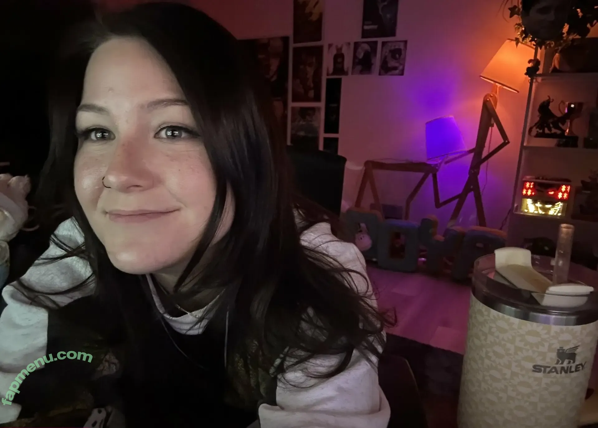 Fooya nude photo #0303 (Danielle Bosch / iFooYa)