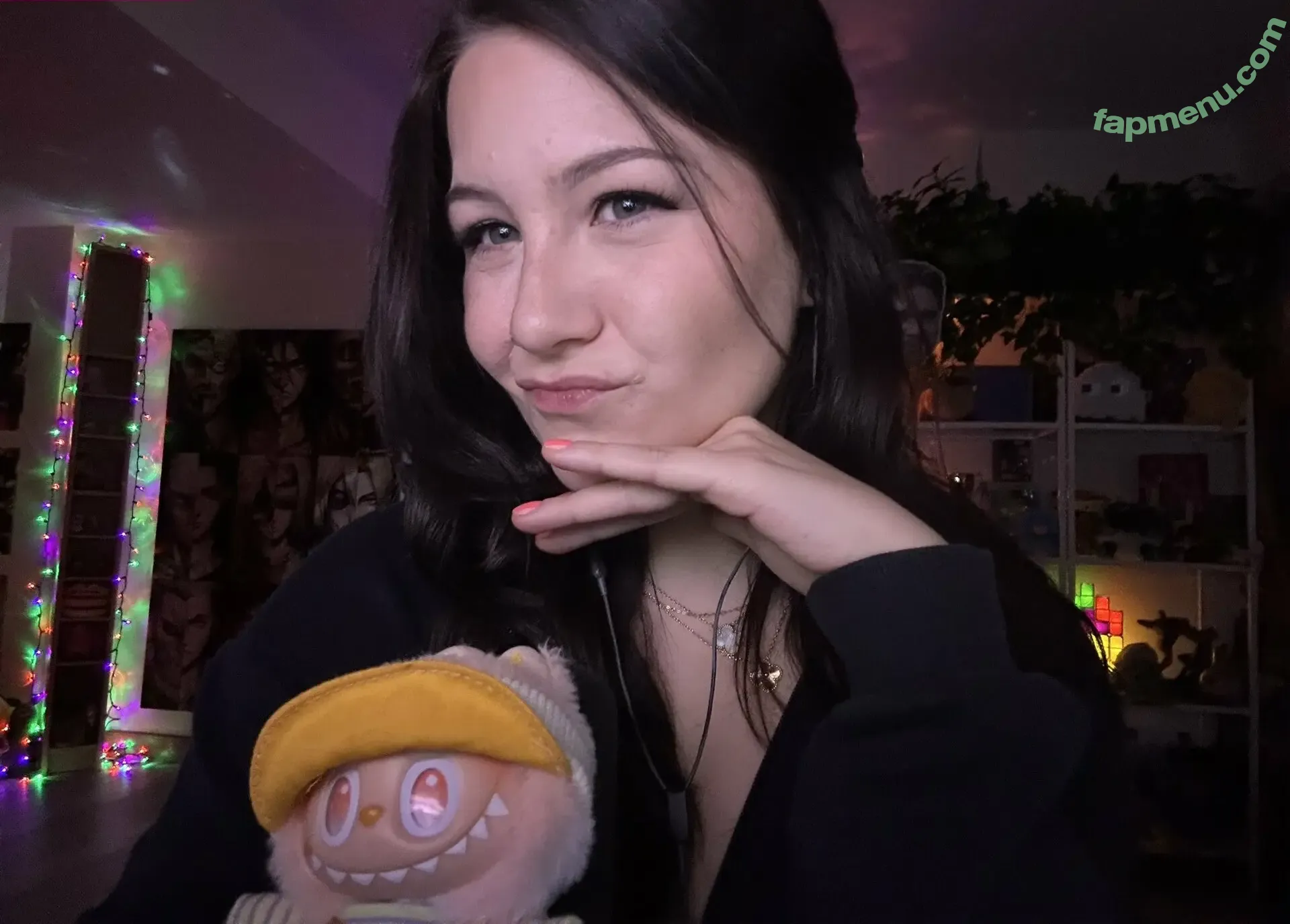 Fooya nude photo #0306 (Danielle Bosch / iFooYa)