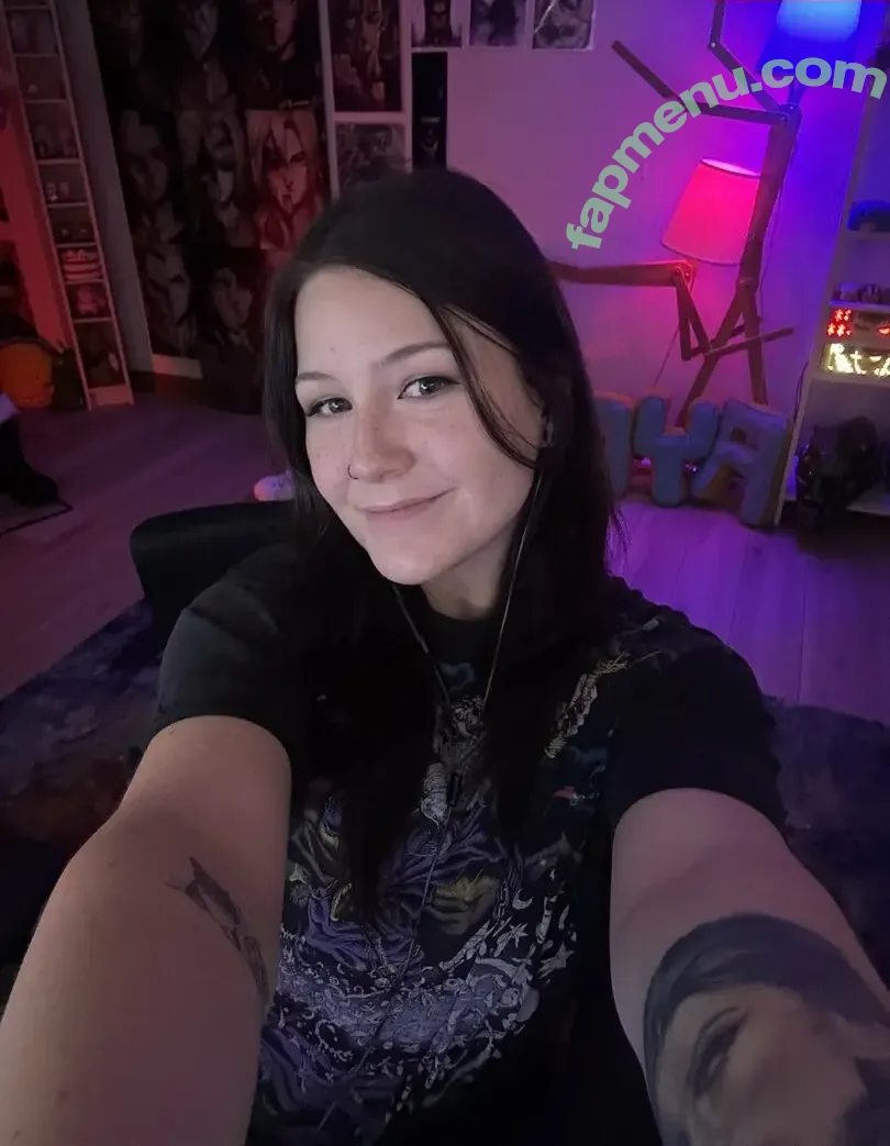 Fooya nude photo #0323 (Danielle Bosch / iFooYa)