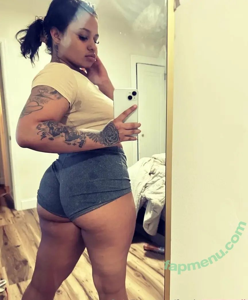 foreignnpunanii nude photo #0004 (foreignn.ci)