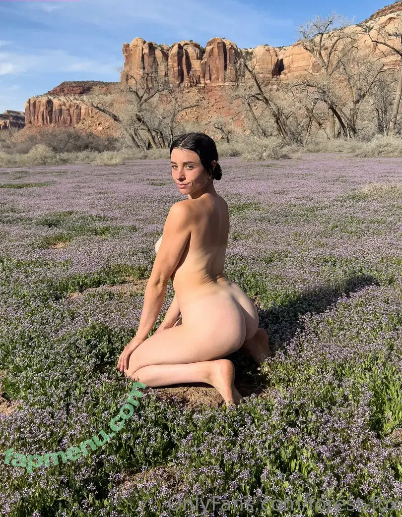 forest-fox nude photo #0218 (forest.f0x)