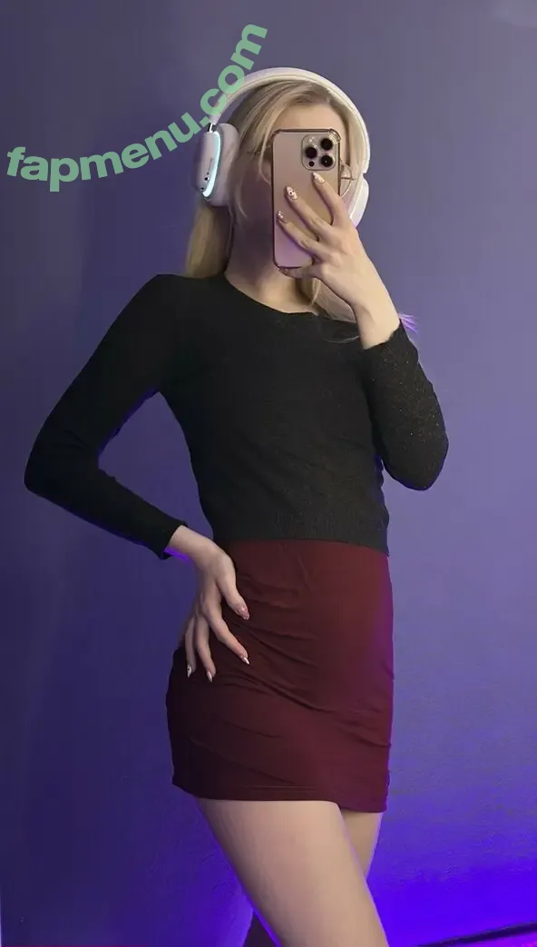 Fox_Happiness nude photo #0041 (fox.happiness / fox_pleasure)