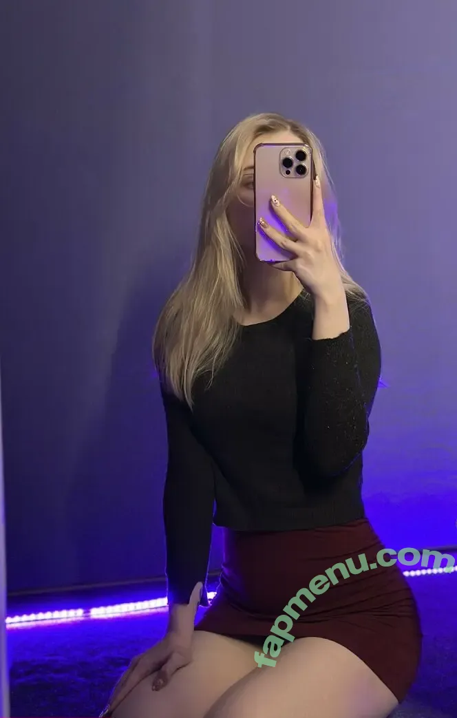 Fox_Happiness nude photo #0042 (fox.happiness / fox_pleasure)