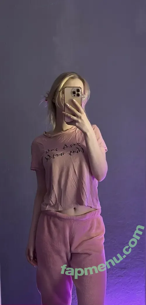 Fox_Happiness nude photo #0051 (fox.happiness / fox_pleasure)