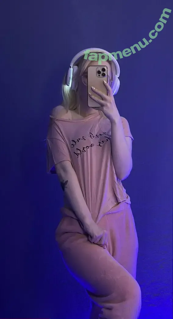 Fox_Happiness nude photo #0057 (fox.happiness / fox_pleasure)