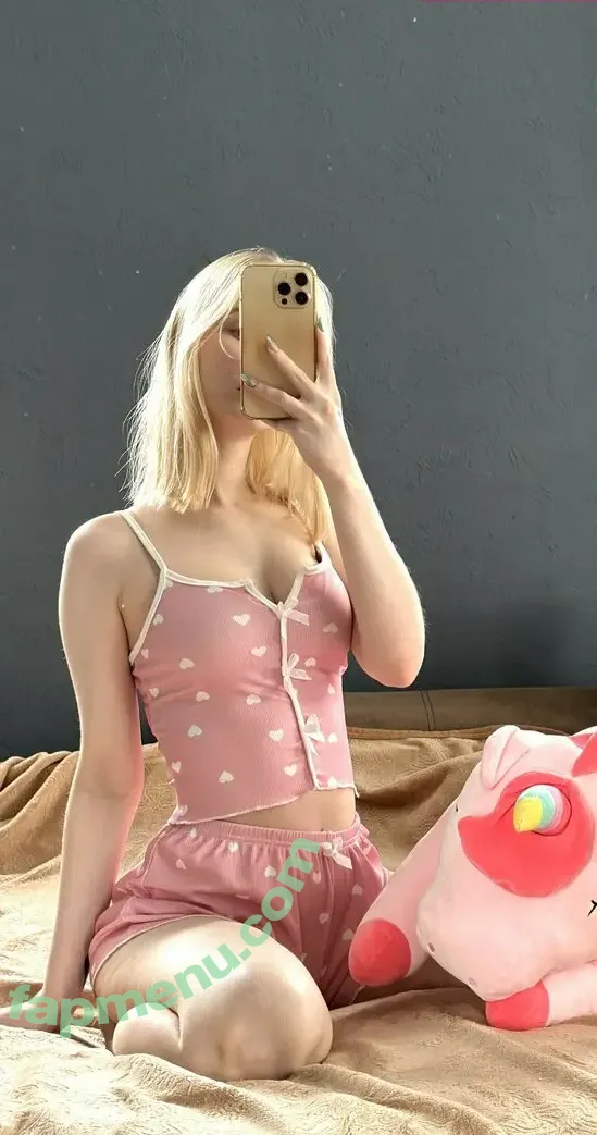 Fox_Happiness nude photo #0074 (fox.happiness / fox_pleasure)