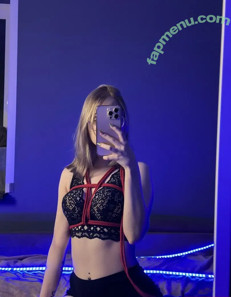 Fox_Happiness nude photo #0076 (fox.happiness / fox_pleasure)