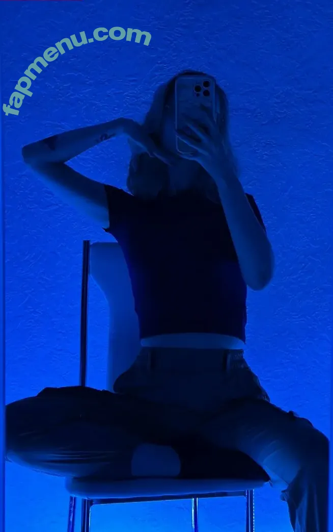 Fox_Happiness nude photo #0125 (fox.happiness / fox_pleasure)