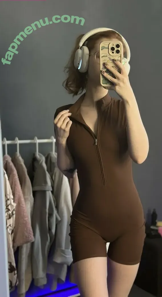 Fox_Happiness nude photo #0146 (fox.happiness / fox_pleasure)