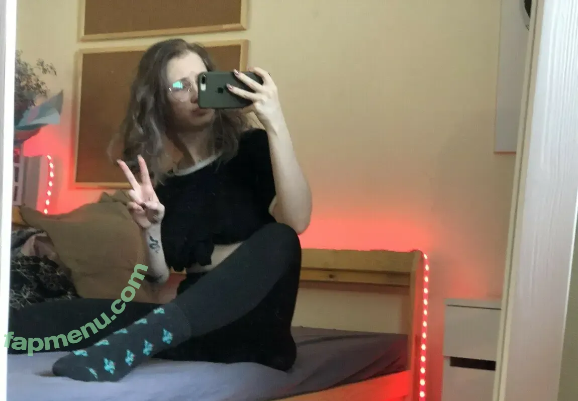 Fox_Happiness nude photo #0158 (fox.happiness / fox_pleasure)