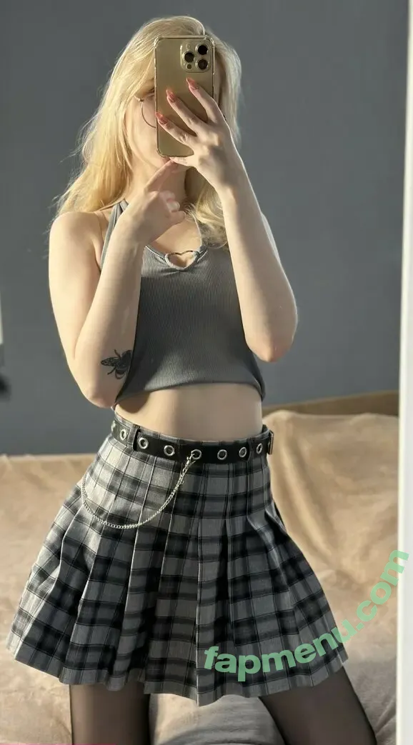 Fox_Happiness nude photo #0192 (fox.happiness / fox_pleasure)