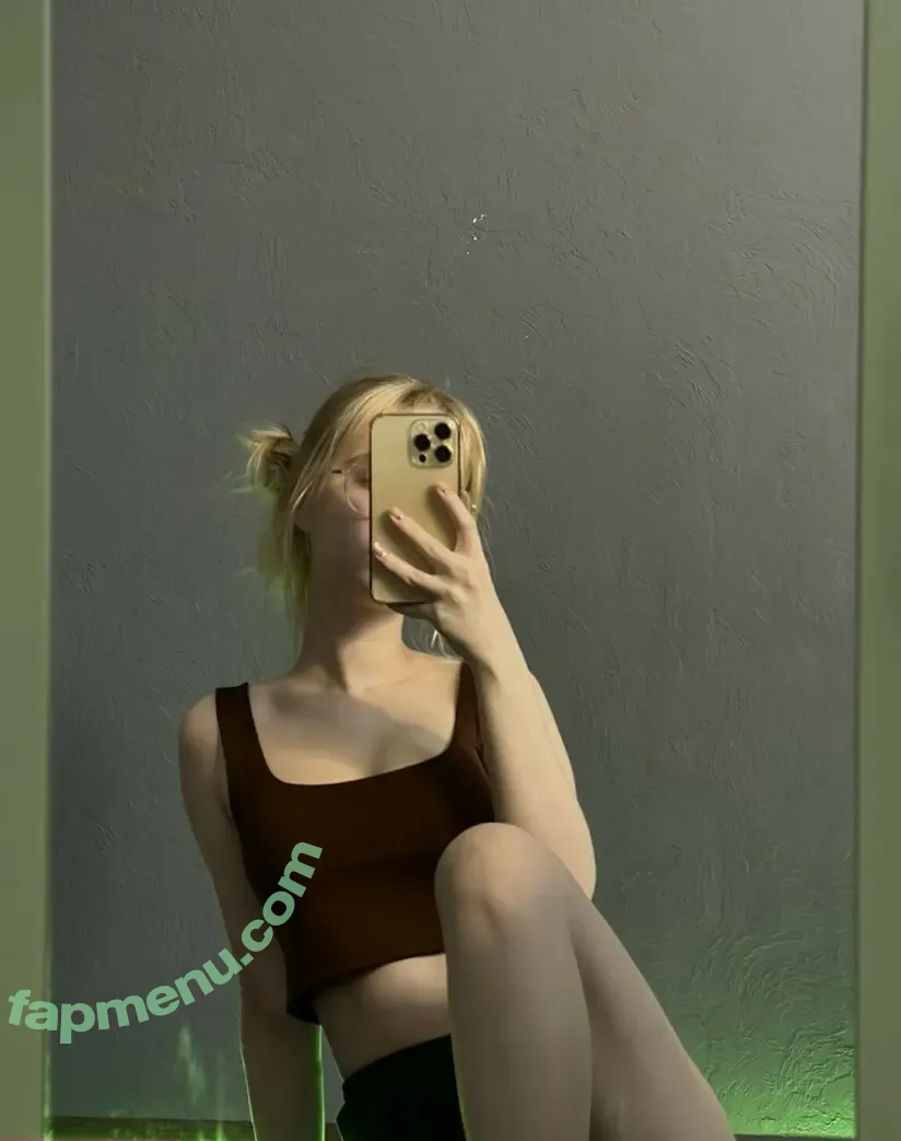 Fox_Happiness nude photo #0235 (fox.happiness / fox_pleasure)