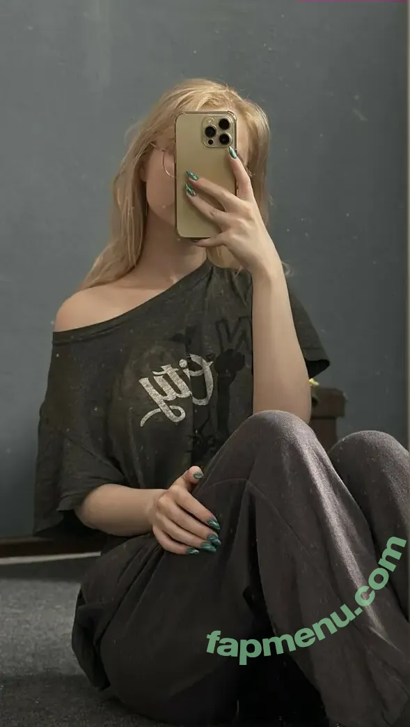 Fox_Happiness nude photo #0240 (fox.happiness / fox_pleasure)