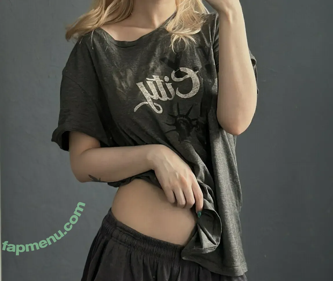 Fox_Happiness nude photo #0241 (fox.happiness / fox_pleasure)