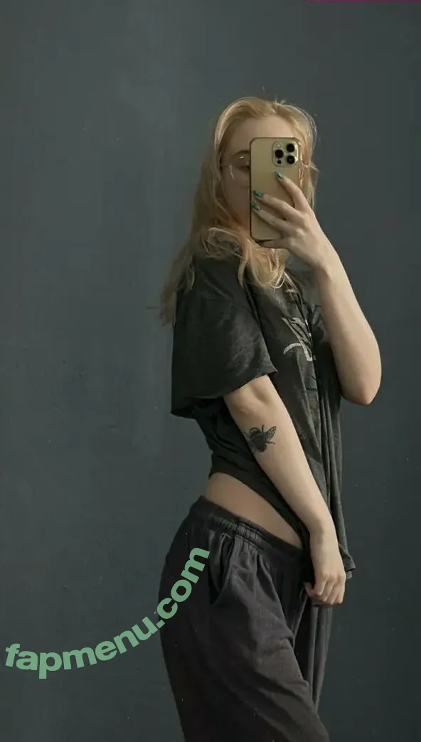 Fox_Happiness nude photo #0242 (fox.happiness / fox_pleasure)