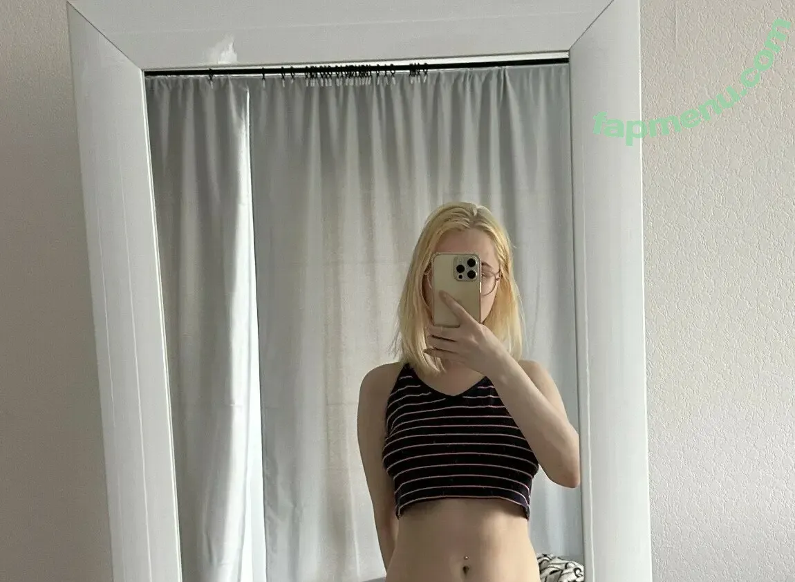 Fox_Happiness nude photo #0283 (fox.happiness / fox_pleasure)