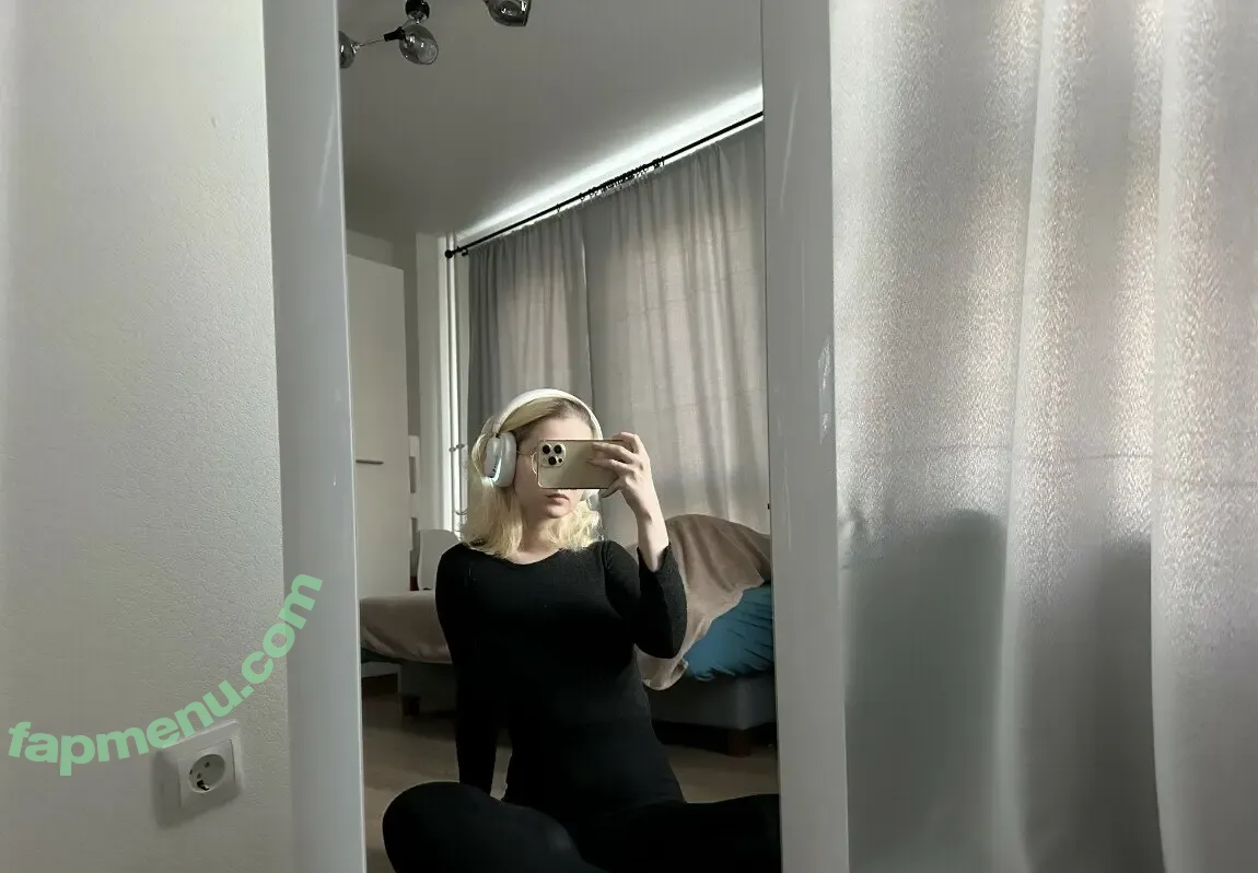 Fox_Happiness nude photo #0295 (fox.happiness / fox_pleasure)