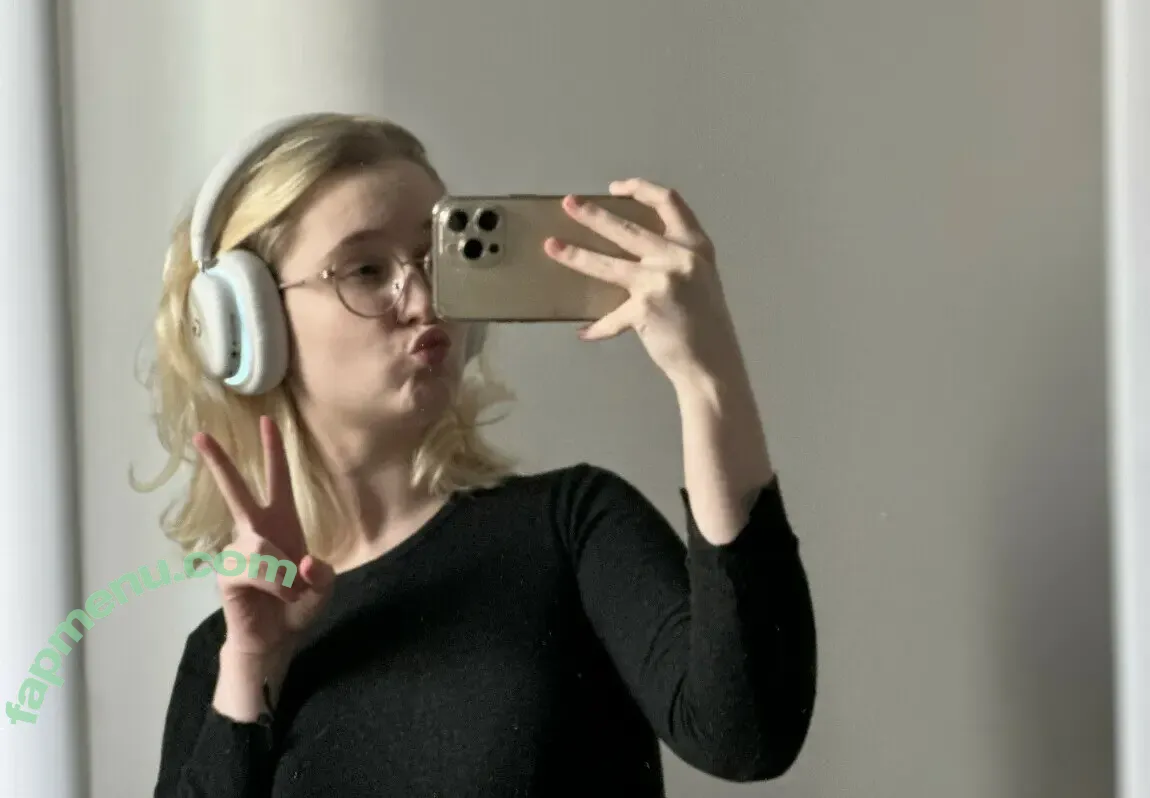 Fox_Happiness nude photo #0298 (fox.happiness / fox_pleasure)