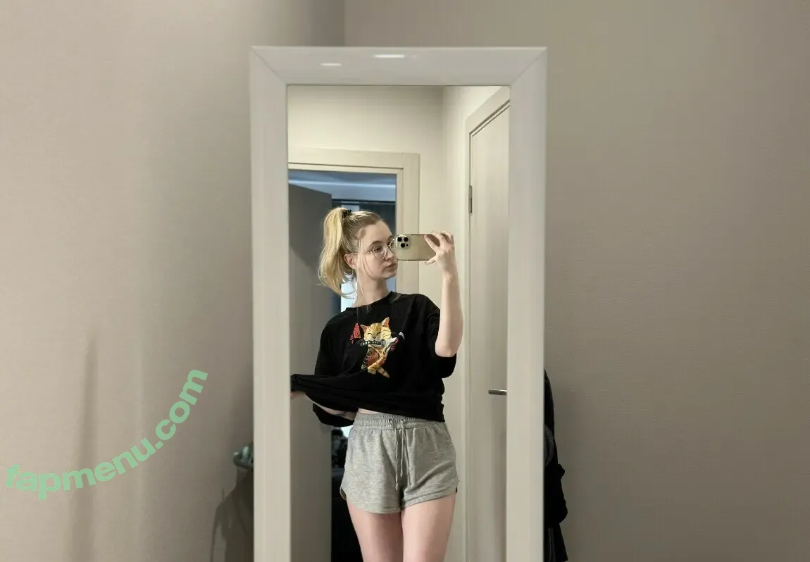 Fox_Happiness nude photo #0307 (fox.happiness / fox_pleasure)