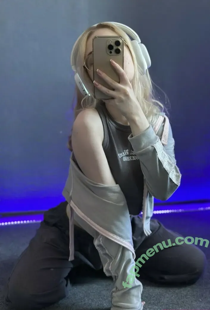 Fox_Happiness nude photo #0410 (fox.happiness / fox_pleasure)