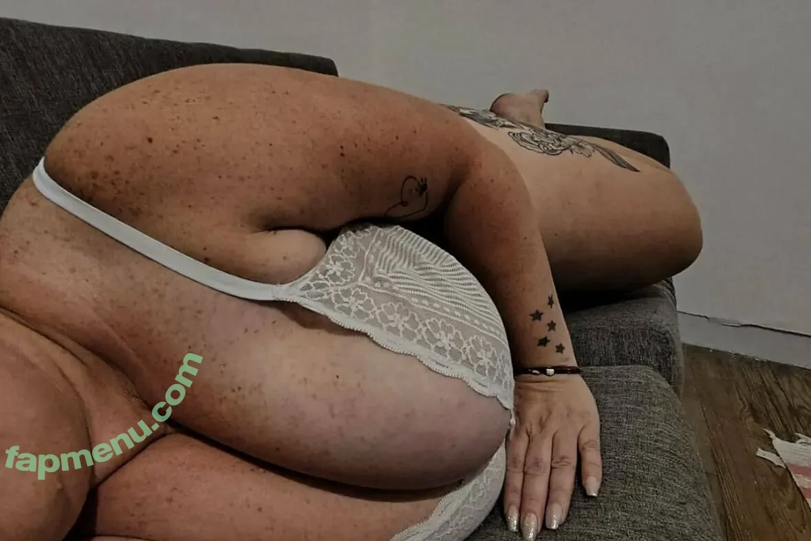 foxxy_red nude photo #0012 (foxxy_redd)