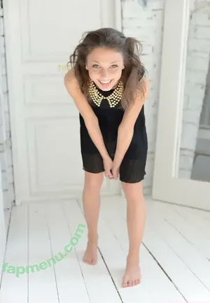 Foxy Di / Foxi Di / Katya Ivanova / Kleine Punci / Nensi B Medina / foxy__di nude photo #0722