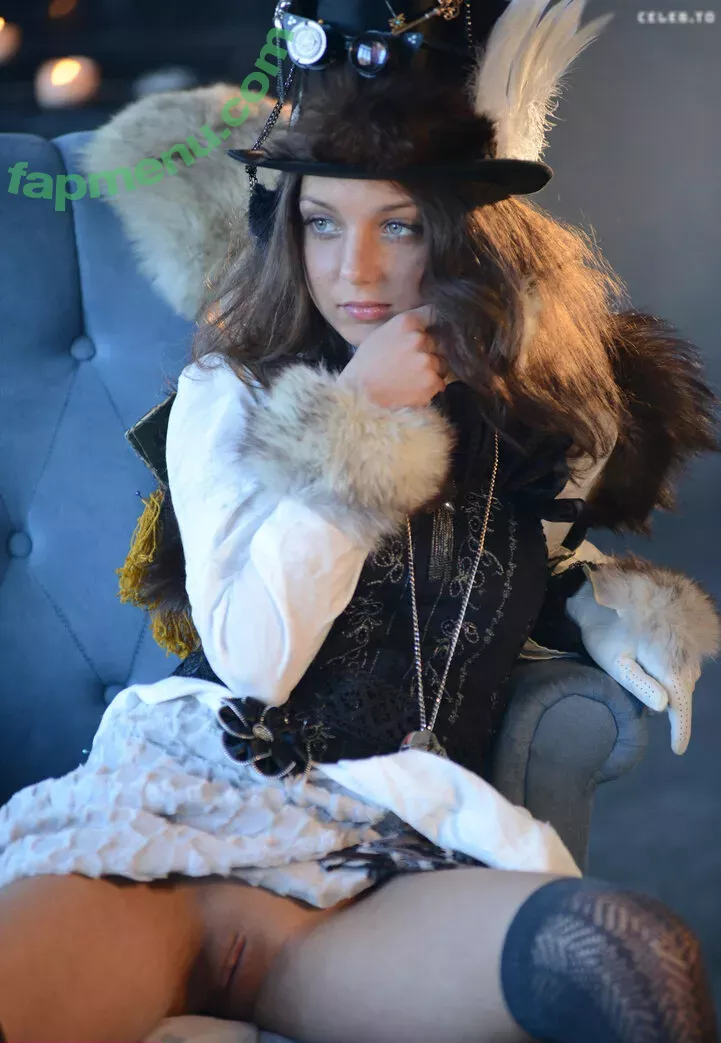 Foxy Di nude photo #0278 (Foxi Di / Katya Ivanova / Kleine Punci / Nensi B Medina / foxy__di)