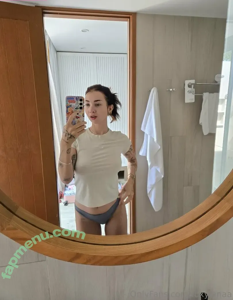foxylanaa nude photo #0028 (privatelanaaa)