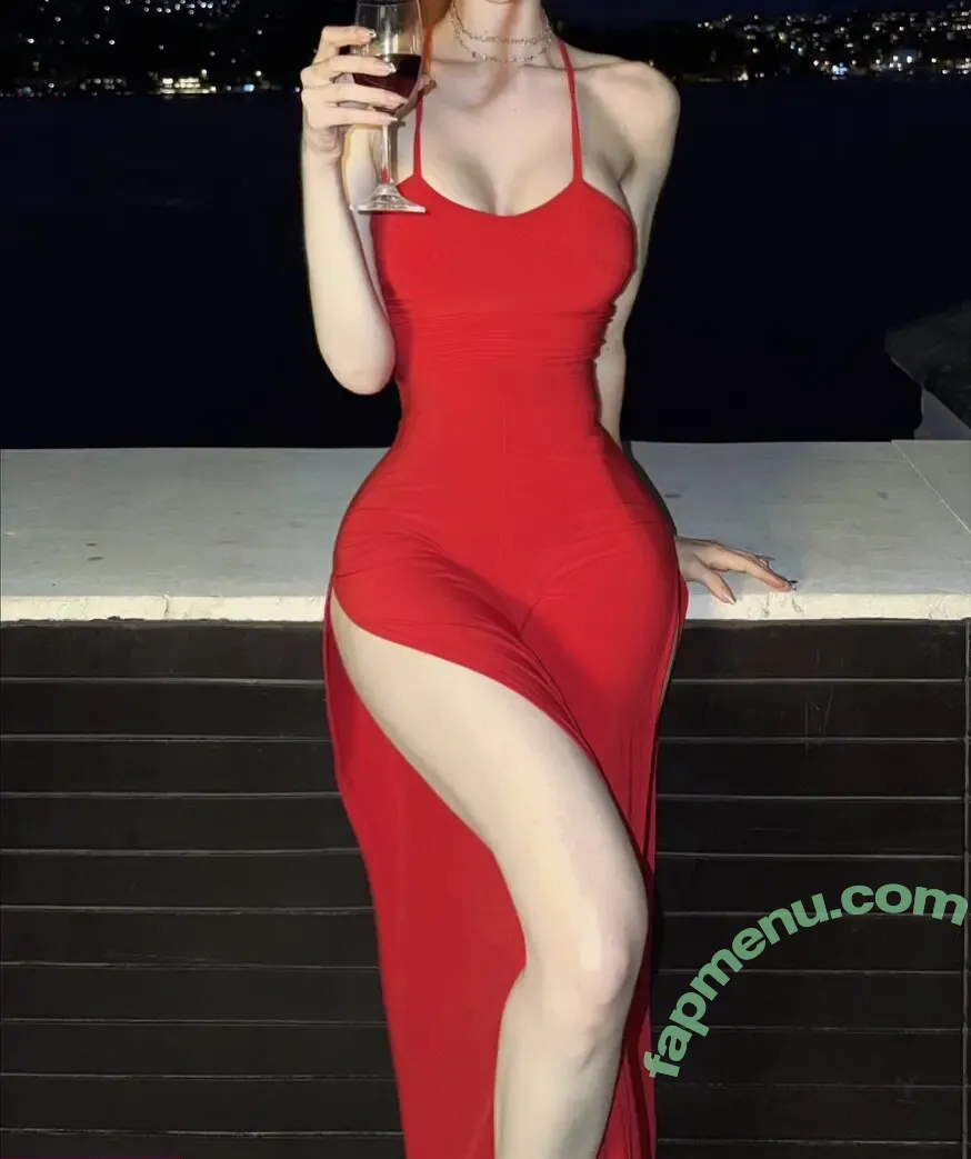 fraaoula nude photo #0474 (Naz / __fraoula / fraoula__)