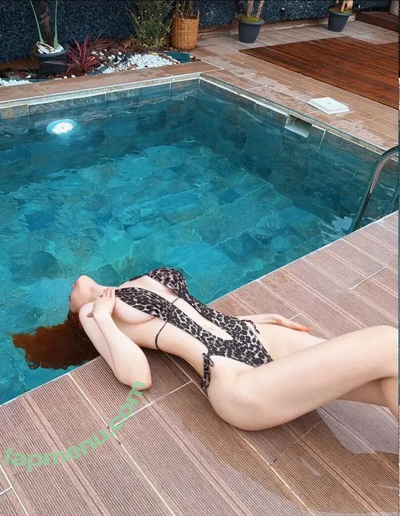 fraaoula nude photo #0564 (Naz / __fraoula / fraoula__)