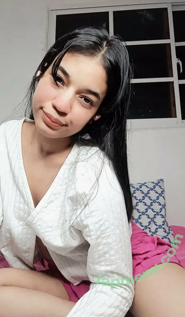 fraisehime nude photo #0033 (petiteelfhimee)
