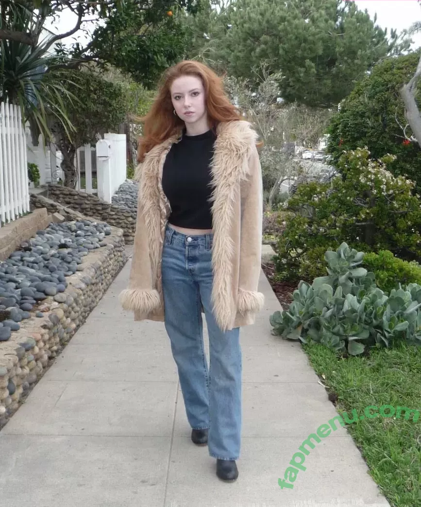 Francesca Capaldi nude photo #0204 (francescacapaldi)