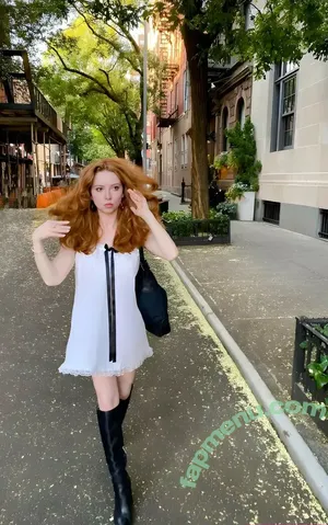 Francesca Capaldi / francescacapaldi nude photo #1107