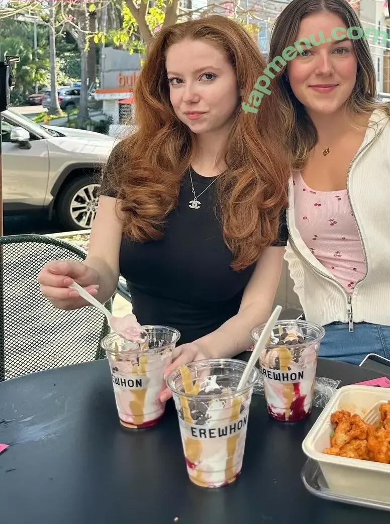 Francesca Capaldi nude photo #1044 (francescacapaldi)