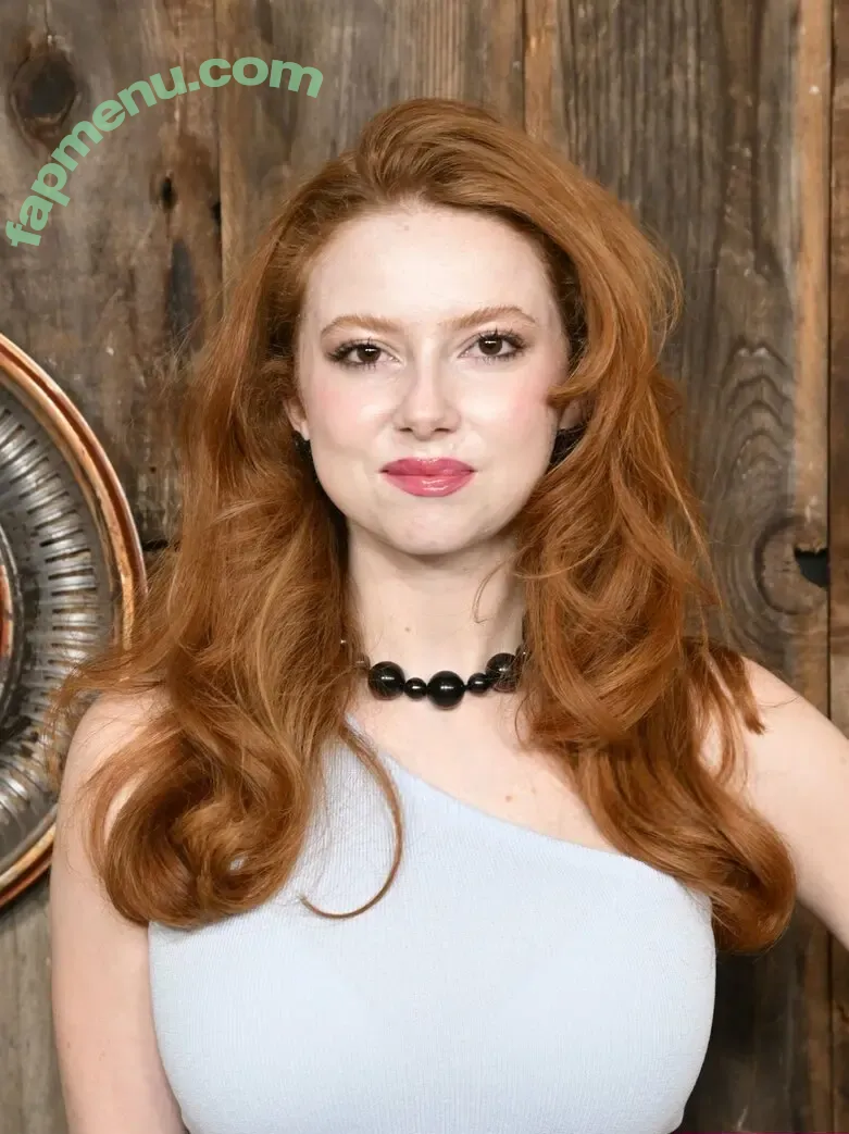 Francesca Capaldi nude photo #1063 (francescacapaldi)