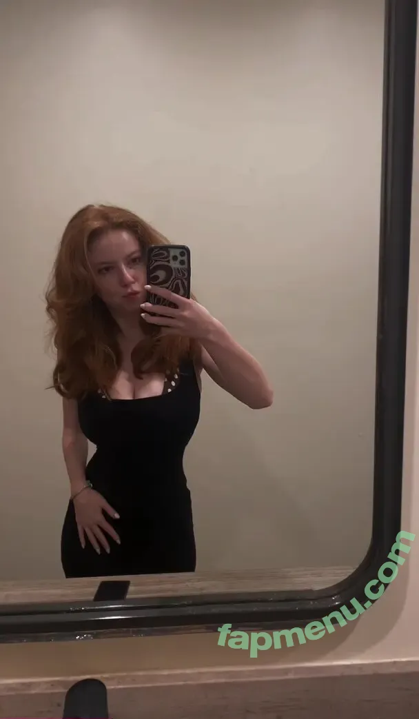 Francesca Capaldi nude photo #1082 (francescacapaldi)