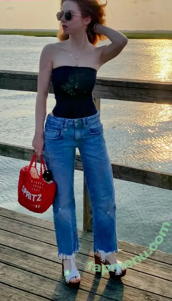 Francesca Capaldi nude photo #1099 (francescacapaldi)