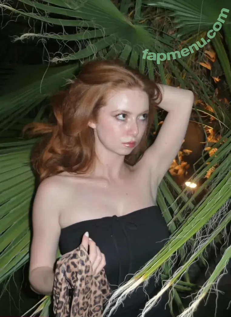 Francesca Capaldi nude photo #1162 (francescacapaldi)
