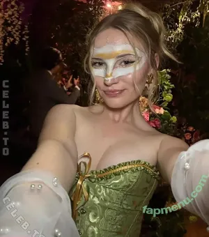 Francesca Dougan / almost.cesca nude photo #0192