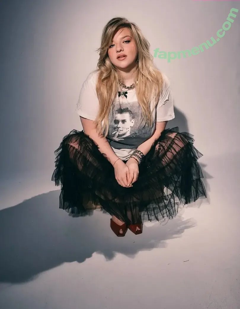 Francesca Scorsese nude photo #0063 (francesca.scorsese)